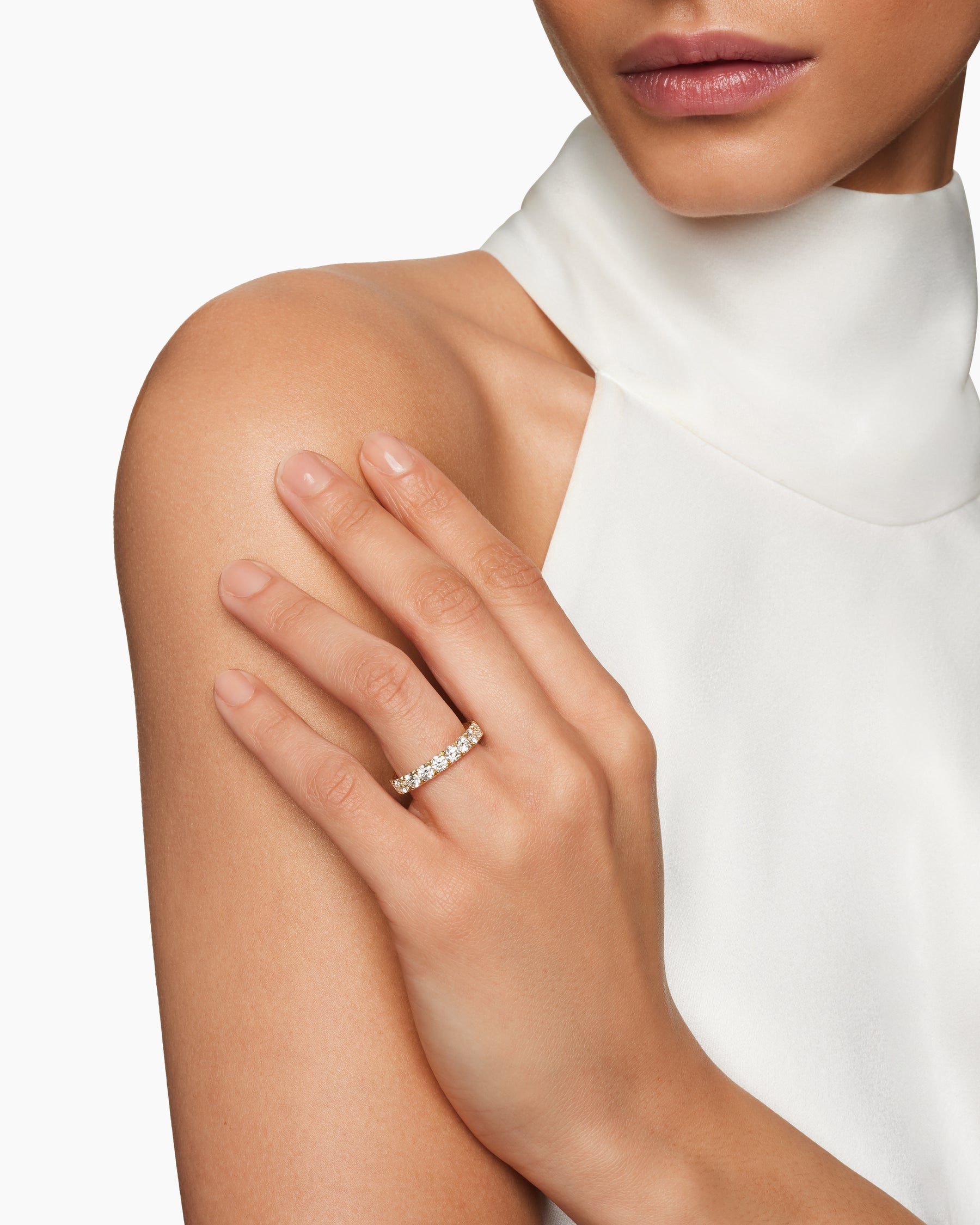 DY Eden Band Ring in 18K Yellow Gold with Diamonds, 3.6mm - Image 7