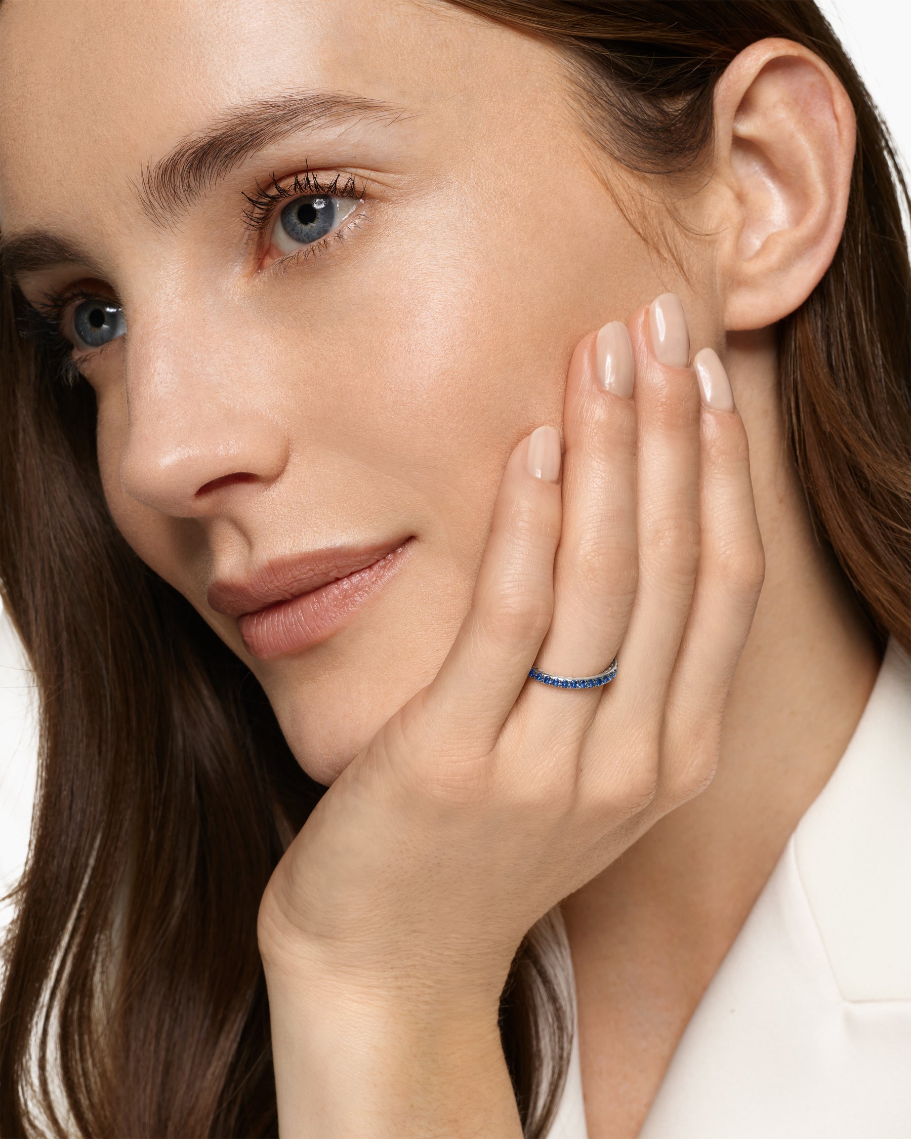 Alternative view of DY Eden Band Ring in Platinum with Sapphires, 2.2mm