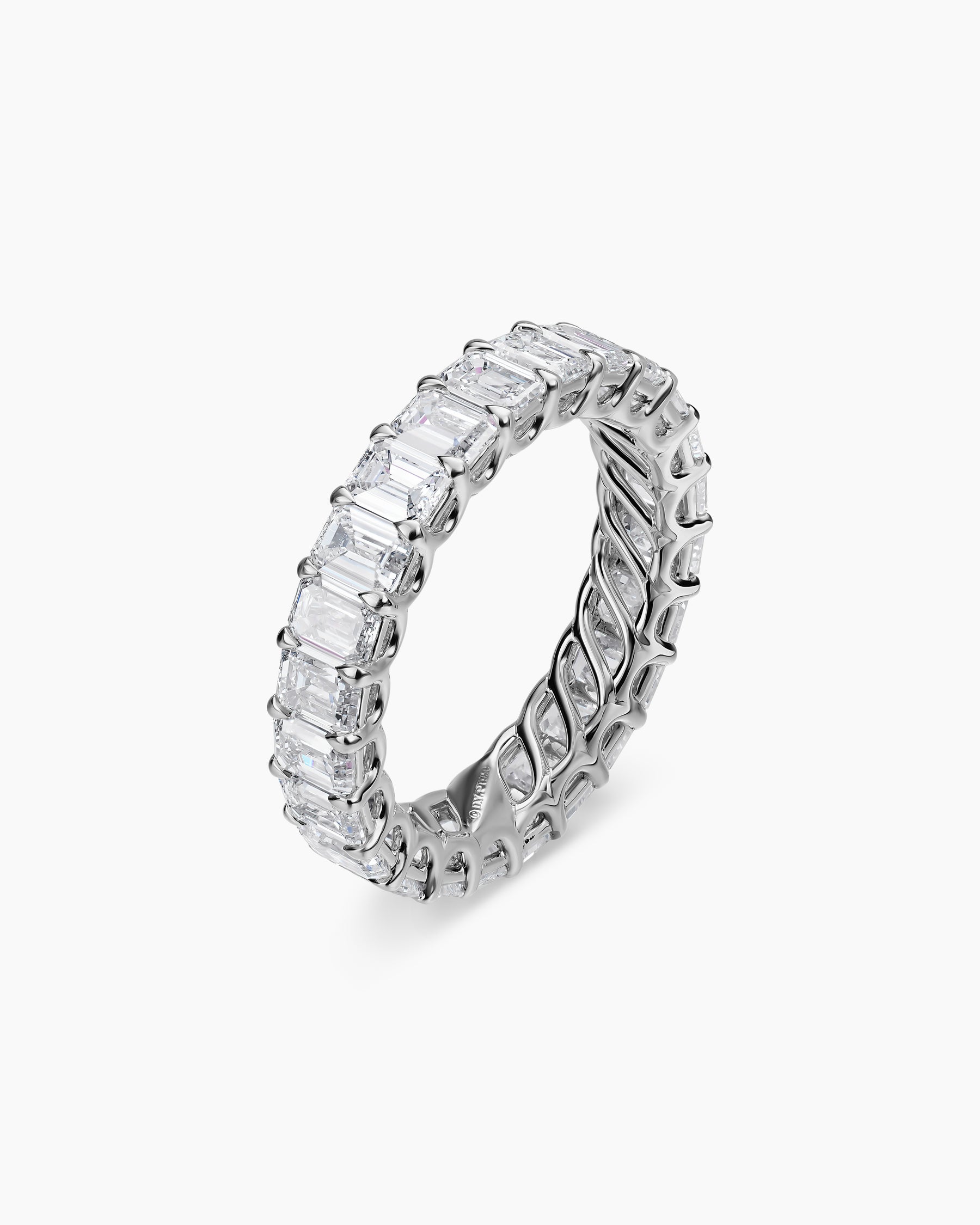 Alternative view of Emerald Cut Band Ring in Platinum with Diamonds, 4.2mm